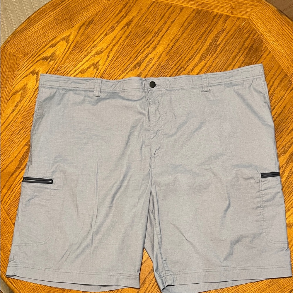 Men's Gray Cargo Shorts
